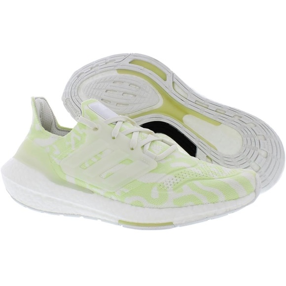 Adidas Ultra boost 22 Women Running Shoe - Almost Lime color - Picture 3 of 9